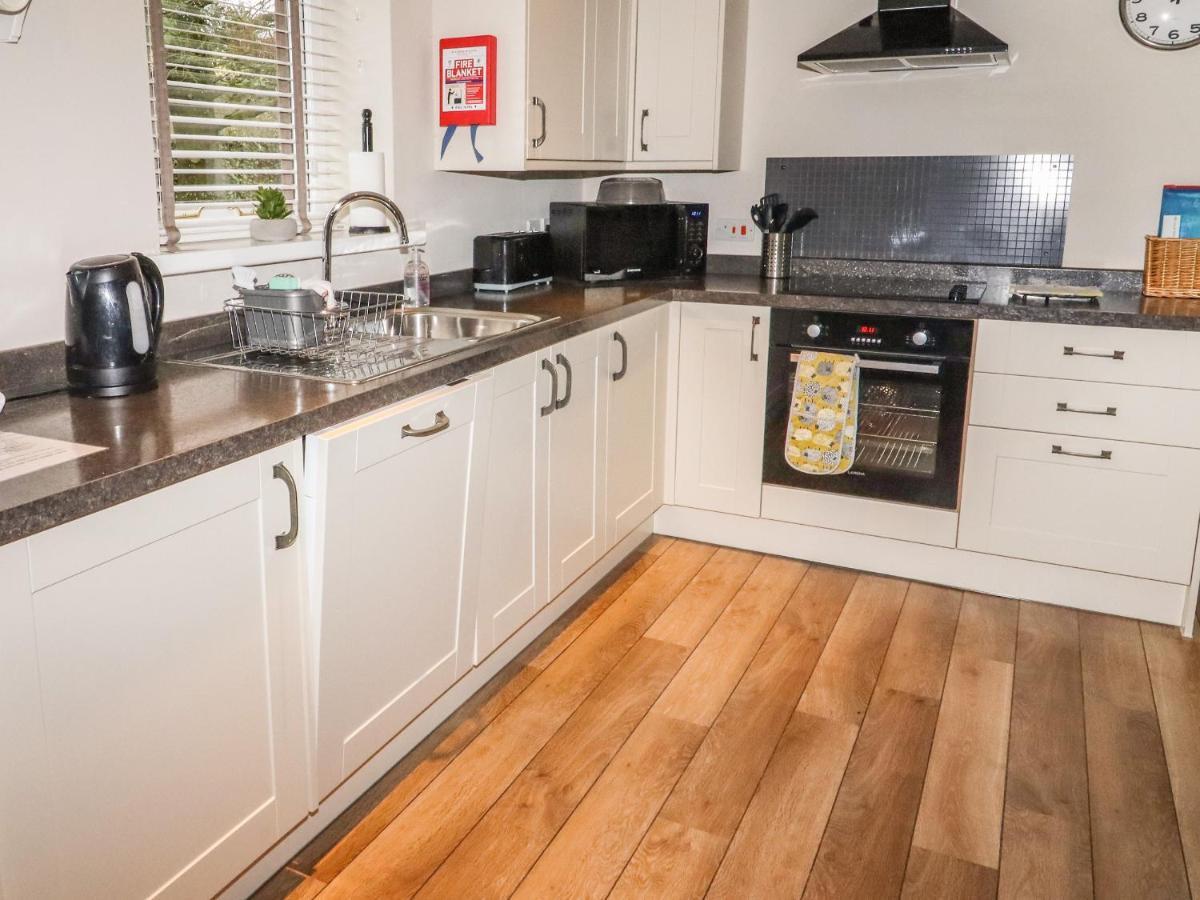 Lee House Cottage Cheddleton Eksteriør billede